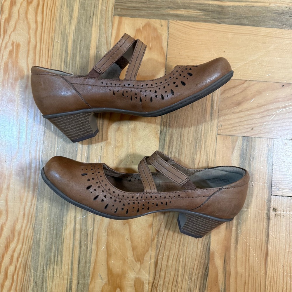 Earth Dione Alpaca Leather Light Brown Cutout Strappy Mary Jane Shoes Size 8.5 - Picture 10 of 10